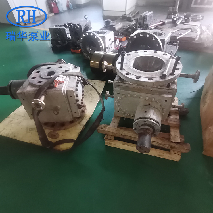 釜(fu)底泵維修翻新