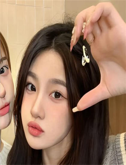 喜剧搞笑：《哥哥挑食：女人不挑食》音乐的配乐艺术与情感渲染——研究技术创新的行业突破